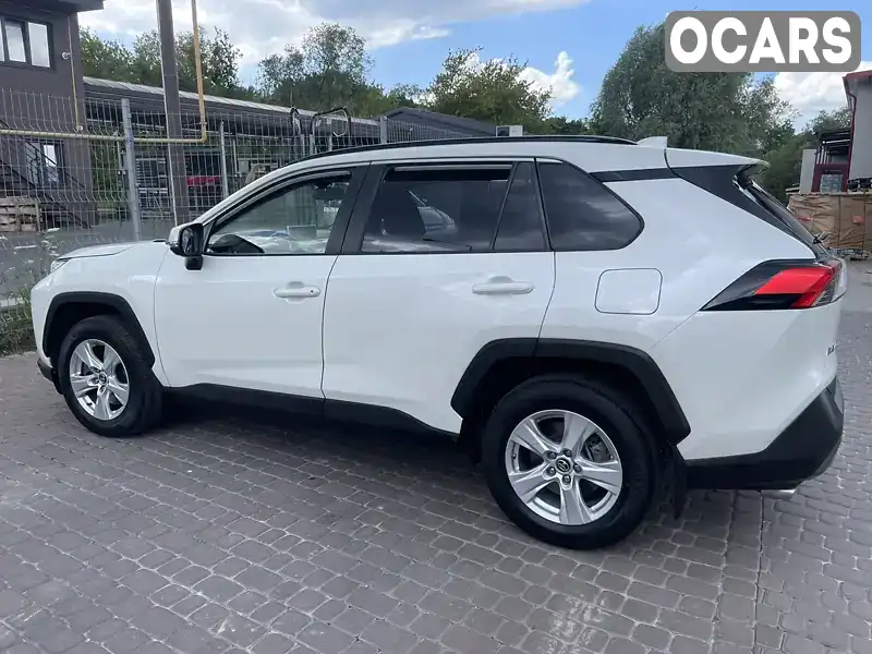 Внедорожник / Кроссовер Toyota RAV4 2019 1.99 л. Вариатор обл. Ровенская, Ровно - Фото 1/9