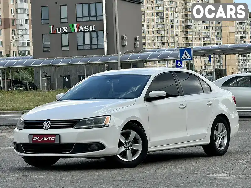 Седан Volkswagen Jetta 2011 2.5 л. Автомат обл. Київська, Київ - Фото 1/21