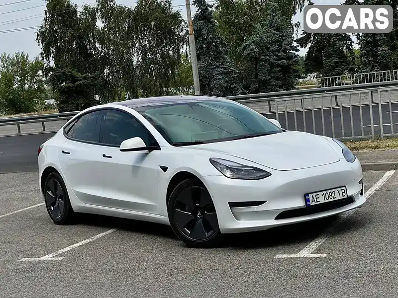 Седан Tesla Model 3 2022 null_content л. обл. Дніпропетровська, Дніпро (Дніпропетровськ) - Фото 1/21