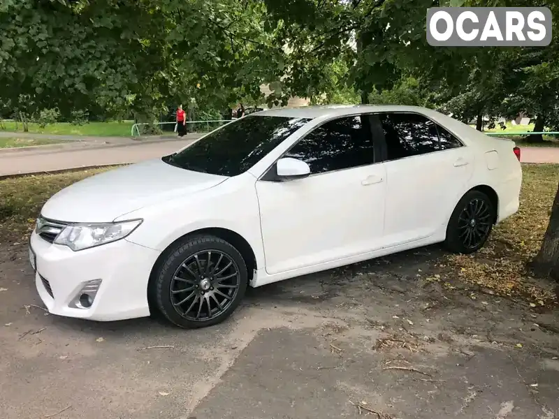 Седан Toyota Camry 2013 2.5 л. Автомат обл. Київська, Київ - Фото 1/21