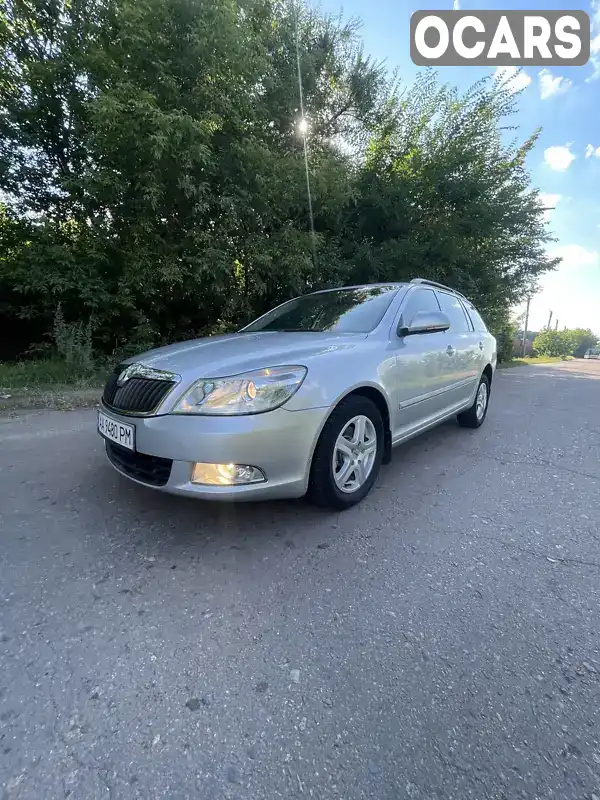 Универсал Skoda Octavia 2010 1.6 л. Ручная / Механика обл. Черниговская, Прилуки - Фото 1/20