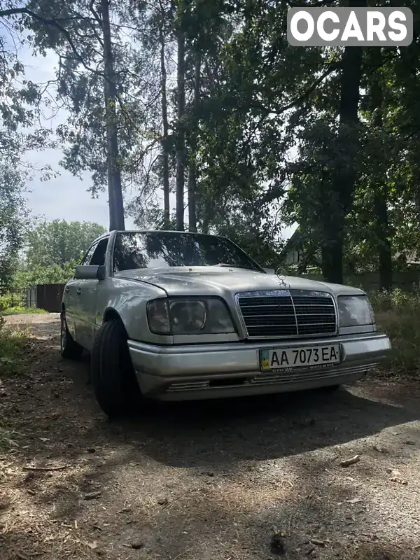 Седан Mercedes-Benz E-Class 1986 2.5 л. Автомат обл. Киевская, Киев - Фото 1/21