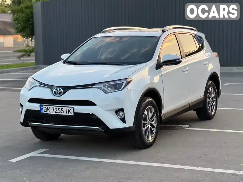 Позашляховик / Кросовер Toyota RAV4 2016 2.49 л. Автомат обл. Київська, Київ - Фото 1/19