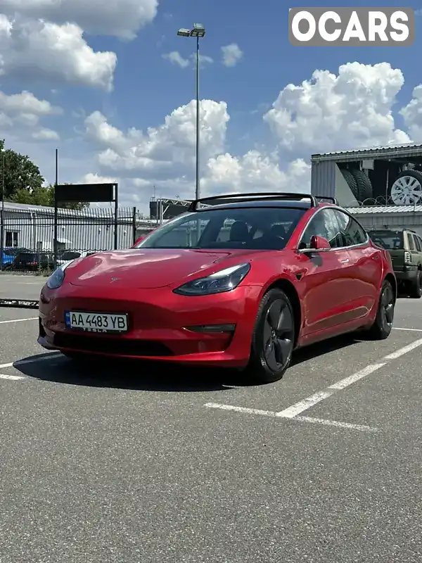 Седан Tesla Model 3 2019 null_content л. обл. Киевская, Киев - Фото 1/10