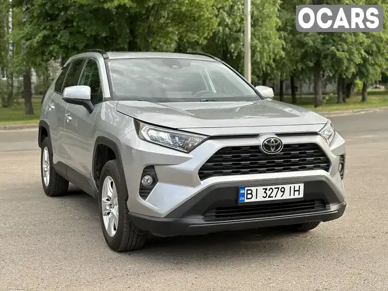 Внедорожник / Кроссовер Toyota RAV4 2019 1.99 л. Автомат обл. Полтавская, Лубны - Фото 1/21