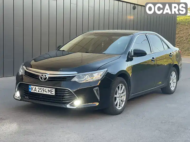 Седан Toyota Camry 2015 2.49 л. Автомат обл. Рівненська, Рівне - Фото 1/21