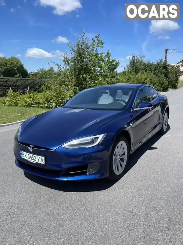 Лифтбек Tesla Model S 2017 null_content л. обл. Хмельницкая, Хмельницкий - Фото 1/17