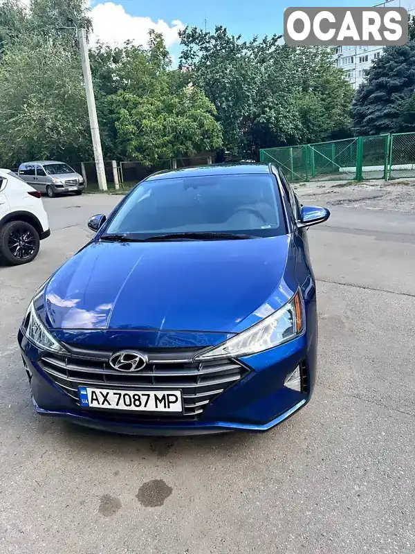 Седан Hyundai Elantra 2019 2 л. Автомат обл. Харківська, Харків - Фото 1/11