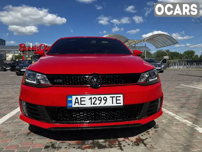 Седан Volkswagen Jetta 2014 2 л. Ручная / Механика обл. Днепропетровская, Днепр (Днепропетровск) - Фото 1/21