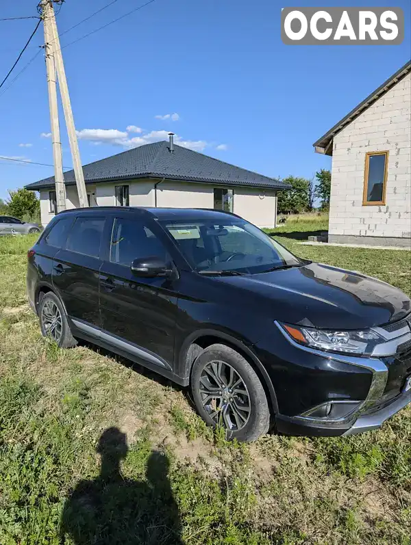 Позашляховик / Кросовер Mitsubishi Outlander 2015 2.36 л. Варіатор обл. Київська, Київ - Фото 1/21