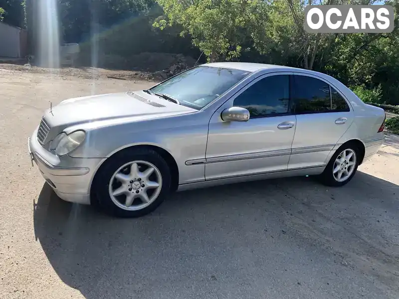 Седан Mercedes-Benz C-Class 2004 2.69 л. Автомат обл. Винницкая, Винница - Фото 1/9