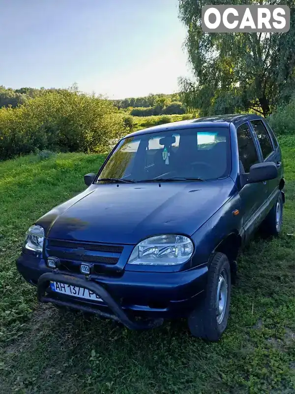 Внедорожник / Кроссовер Chevrolet Niva 2007 1.7 л. Ручная / Механика обл. Черниговская, Чернигов - Фото 1/11