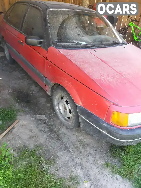 Седан Volkswagen Passat 1989 1.78 л. Ручна / Механіка обл. Чернігівська, Чернігів - Фото 1/3