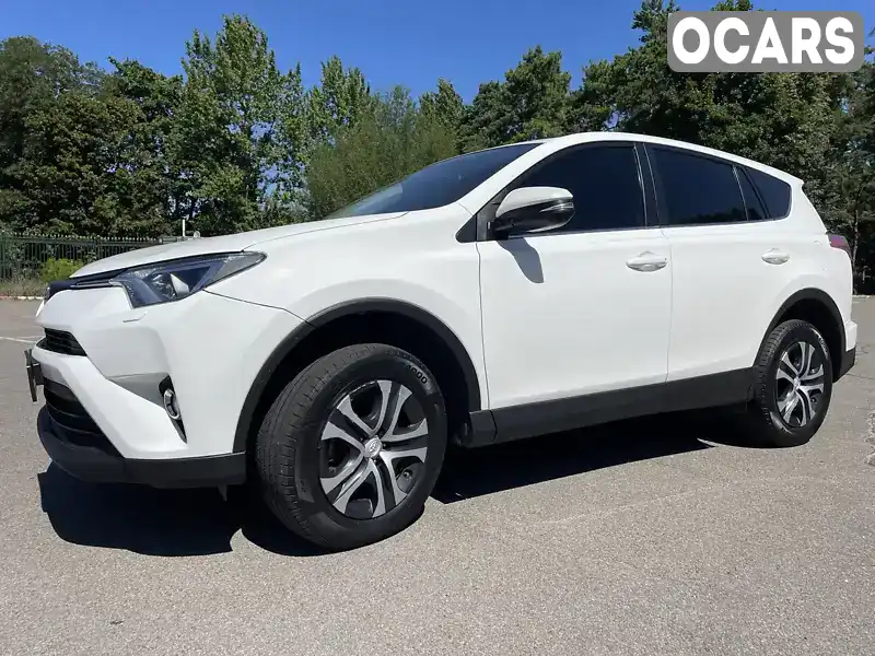 Позашляховик / Кросовер Toyota RAV4 2017 1.99 л. Автомат обл. Харківська, Харків - Фото 1/11