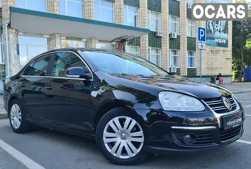 Седан Volkswagen Jetta 2008 1.4 л. Ручна / Механіка обл. Миколаївська, Миколаїв - Фото 1/21