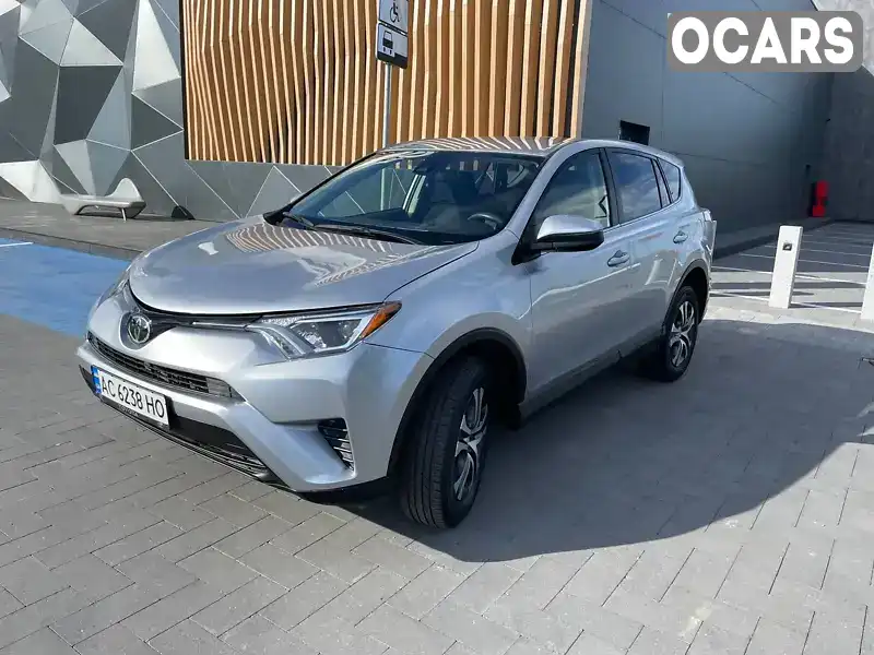 Позашляховик / Кросовер Toyota RAV4 2017 2.5 л. Варіатор обл. Волинська, Луцьк - Фото 1/21