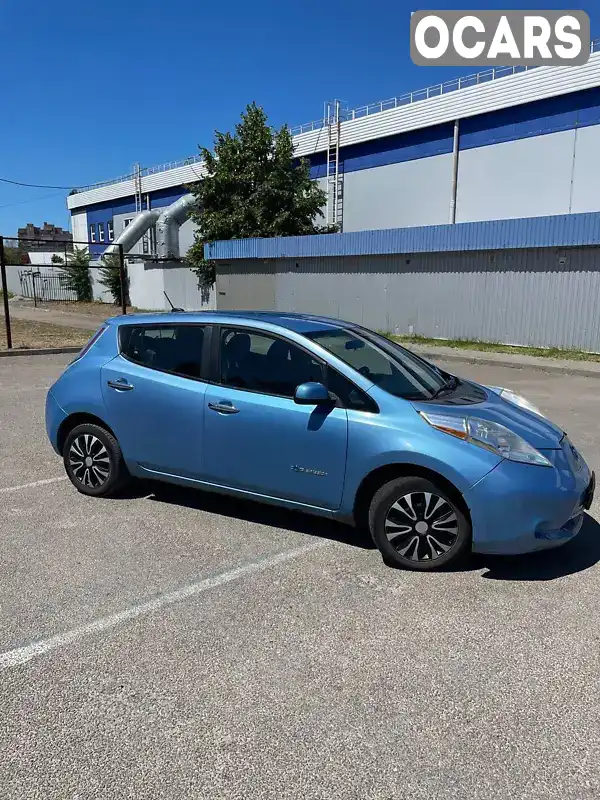 Хэтчбек Nissan Leaf 2013 null_content л. обл. Днепропетровская, Днепр (Днепропетровск) - Фото 1/18