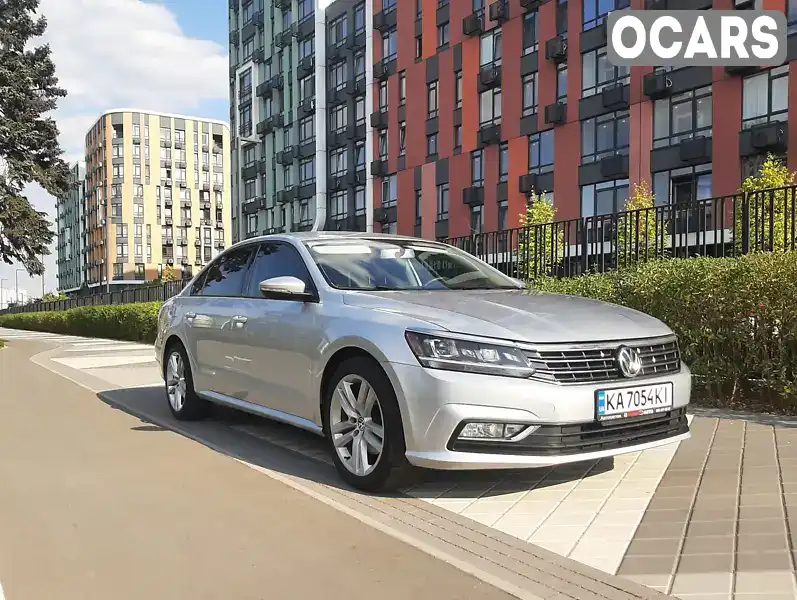 Седан Volkswagen Passat 2018 1.98 л. Автомат обл. Київська, Ірпінь - Фото 1/18