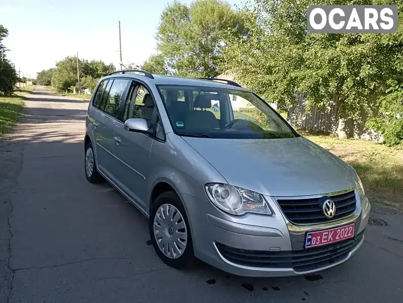 Мінівен Volkswagen Touran 2008 1.6 л. Ручна / Механіка обл. Черкаська, Чорнобай - Фото 1/17