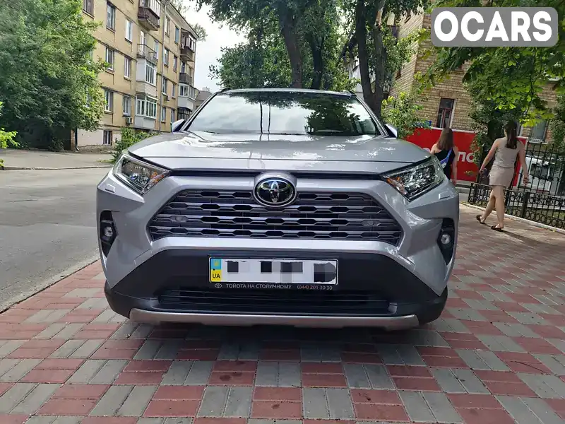 Внедорожник / Кроссовер Toyota RAV4 2022 1.99 л. Вариатор обл. Киевская, Киев - Фото 1/17