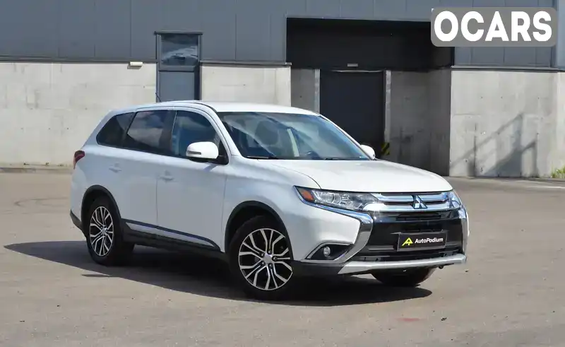 Внедорожник / Кроссовер Mitsubishi Outlander 2015 2.36 л. Автомат обл. Киевская, Киев - Фото 1/21