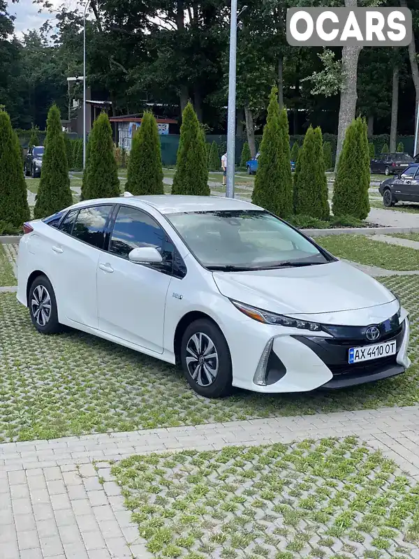 Хэтчбек Toyota Prius 2018 1.8 л. Вариатор обл. Харьковская, Харьков - Фото 1/19