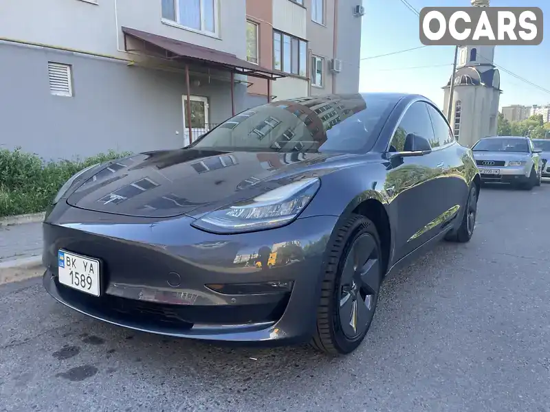 Седан Tesla Model 3 2018 null_content л. Автомат обл. Ровенская, Ровно - Фото 1/13