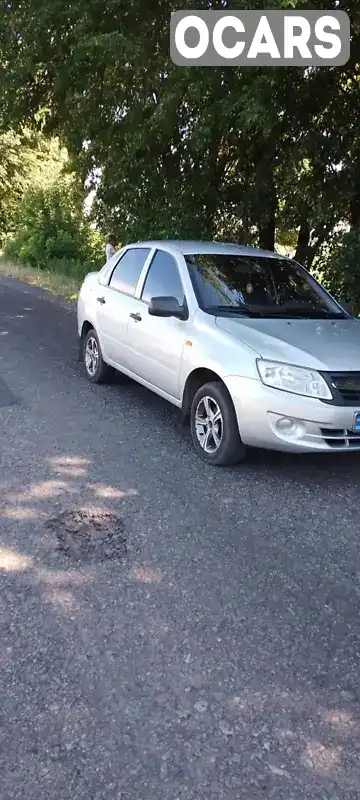 Седан ВАЗ / Lada 2190 Granta 2013 1.6 л. Ручна / Механіка обл. Черкаська, Черкаси - Фото 1/8