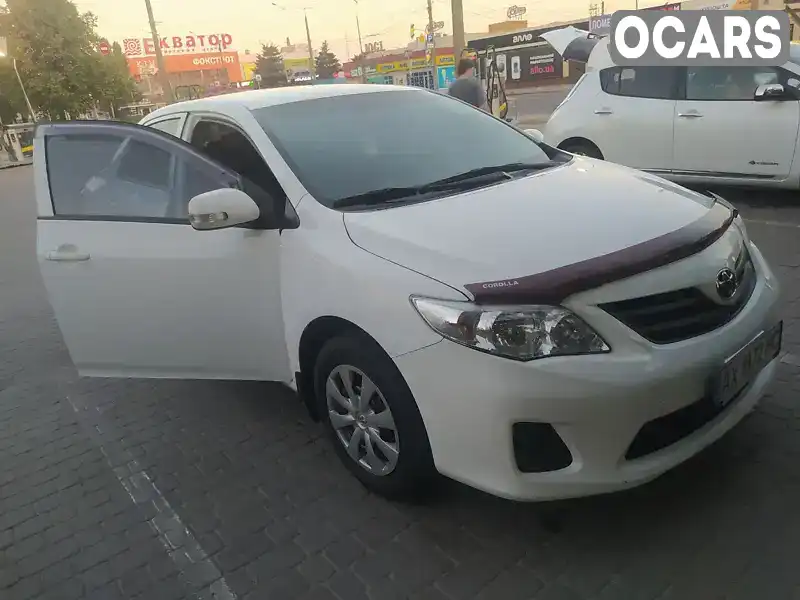 Седан Toyota Corolla 2010 1.3 л. Ручная / Механика обл. Харьковская, Харьков - Фото 1/16