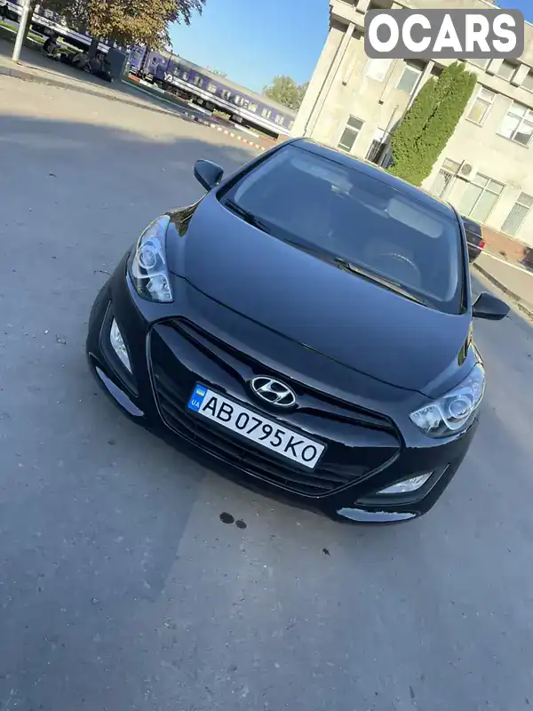 Хэтчбек Hyundai i30 2013 1.4 л. Ручная / Механика обл. Хмельницкая, Каменец-Подольский - Фото 1/17