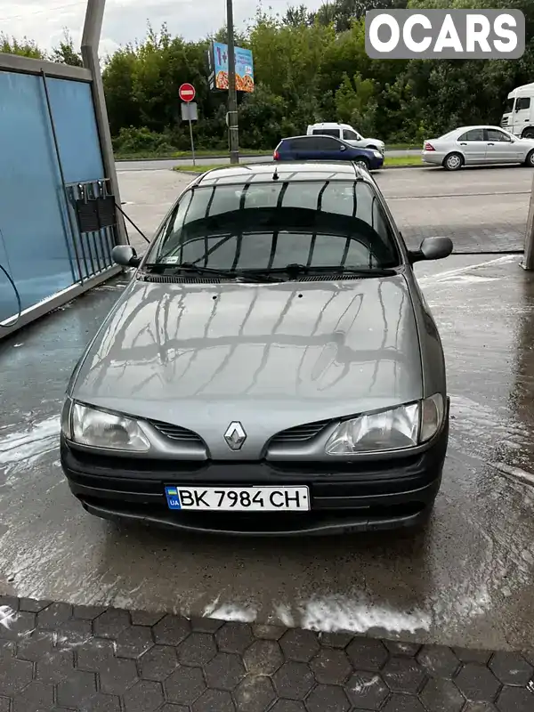 Седан Renault Megane 1998 1.6 л. Ручная / Механика обл. Ровенская, location.city.rafalivka - Фото 1/11