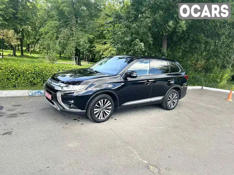 Позашляховик / Кросовер Mitsubishi Outlander 2020 2.36 л. Автомат обл. Львівська, Львів - Фото 1/6