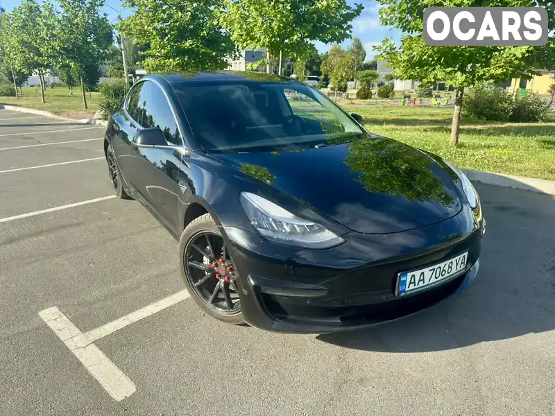 Седан Tesla Model 3 2018 null_content л. обл. Киевская, Киев - Фото 1/8