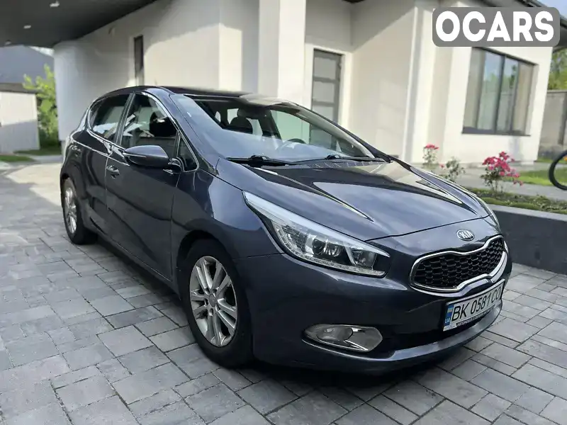 Хэтчбек Kia Ceed 2013 1.59 л. Автомат обл. Ровенская, Ровно - Фото 1/14