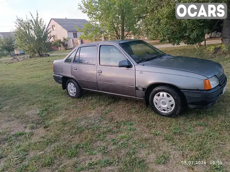 Седан Opel Kadett 1987 1.3 л. Ручна / Механіка обл. Вінницька, Муровані Курилівці - Фото 1/21