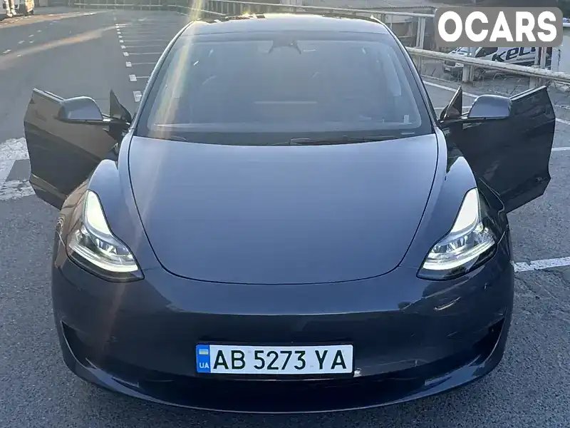 Седан Tesla Model 3 2023 null_content л. обл. Київська, Київ - Фото 1/21