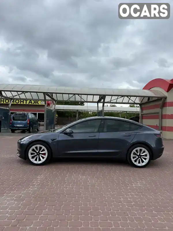 Седан Tesla Model 3 2023 null_content л. обл. Рівненська, Рівне - Фото 1/11