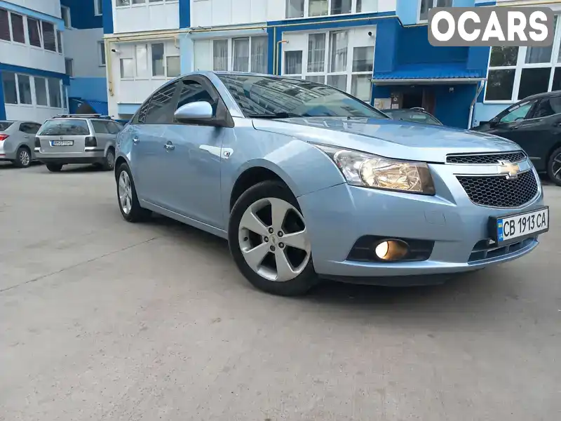 Седан Chevrolet Cruze 2010 1.8 л. Автомат обл. Черниговская, Чернигов - Фото 1/15