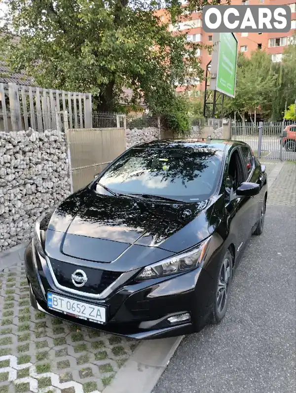 Хетчбек Nissan Leaf 2018 null_content л. обл. Чернівецька, Чернівці - Фото 1/19