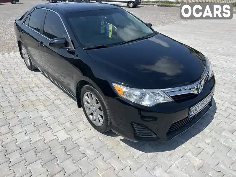 Седан Toyota Camry 2013 2.49 л. Автомат обл. Тернопольская, Кременец - Фото 1/17