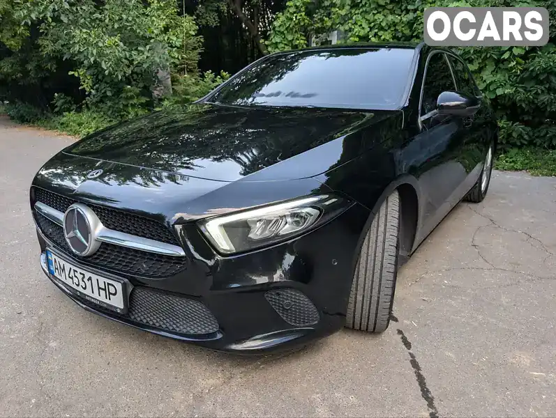 Хэтчбек Mercedes-Benz A-Class 2019 1.95 л. Автомат обл. Хмельницкая, Хмельницкий - Фото 1/21