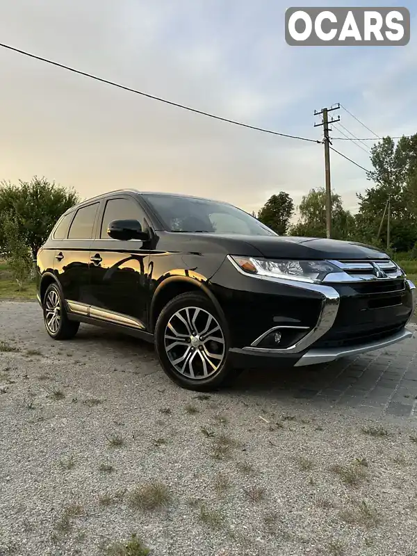 Позашляховик / Кросовер Mitsubishi Outlander 2018 2.36 л. Варіатор обл. Івано-Франківська, Івано-Франківськ - Фото 1/21