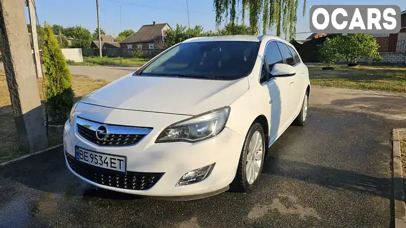 Универсал Opel Astra 2011 2 л. Автомат обл. Харьковская, Мерефа - Фото 1/21