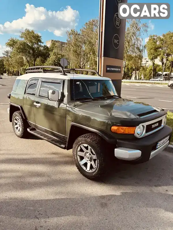 Позашляховик / Кросовер Toyota FJ Cruiser 2014 3.96 л. обл. Київська, Київ - Фото 1/8