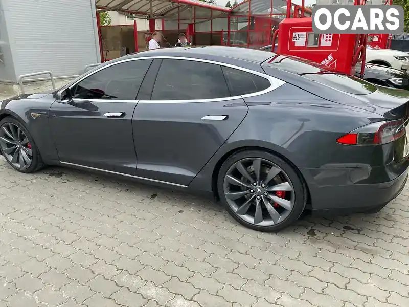 Лифтбек Tesla Model S 2015 null_content л. обл. Львовская, Львов - Фото 1/21