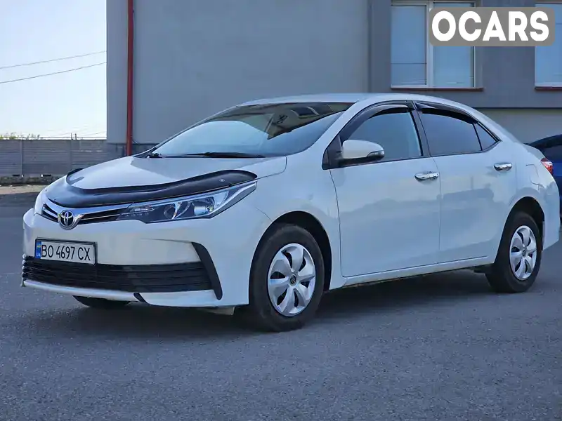 Седан Toyota Corolla 2018 1.3 л. Ручная / Механика обл. Тернопольская, Тернополь - Фото 1/21