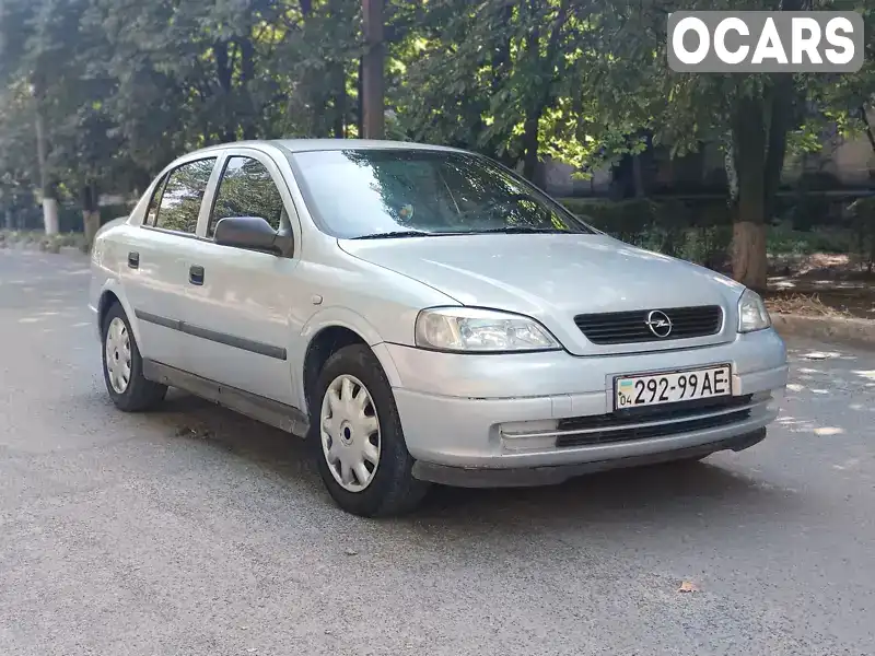 Седан Opel Astra 2004 1.6 л. Ручна / Механіка обл. Миколаївська, Новий Буг - Фото 1/19