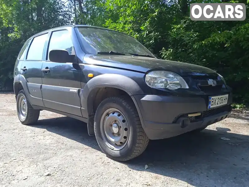 Позашляховик / Кросовер Chevrolet Niva 2011 1.69 л. Ручна / Механіка обл. Хмельницька, Хмельницький - Фото 1/11