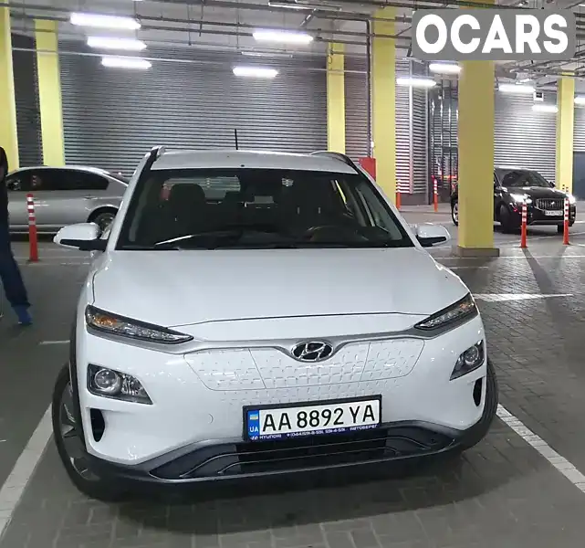 Внедорожник / Кроссовер Hyundai Kona 2019 null_content л. Автомат обл. Киевская, Киев - Фото 1/4