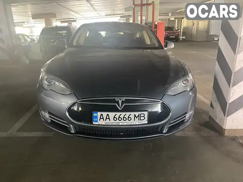 Ліфтбек Tesla Model S 2013 null_content л. Автомат обл. Київська, Київ - Фото 1/21